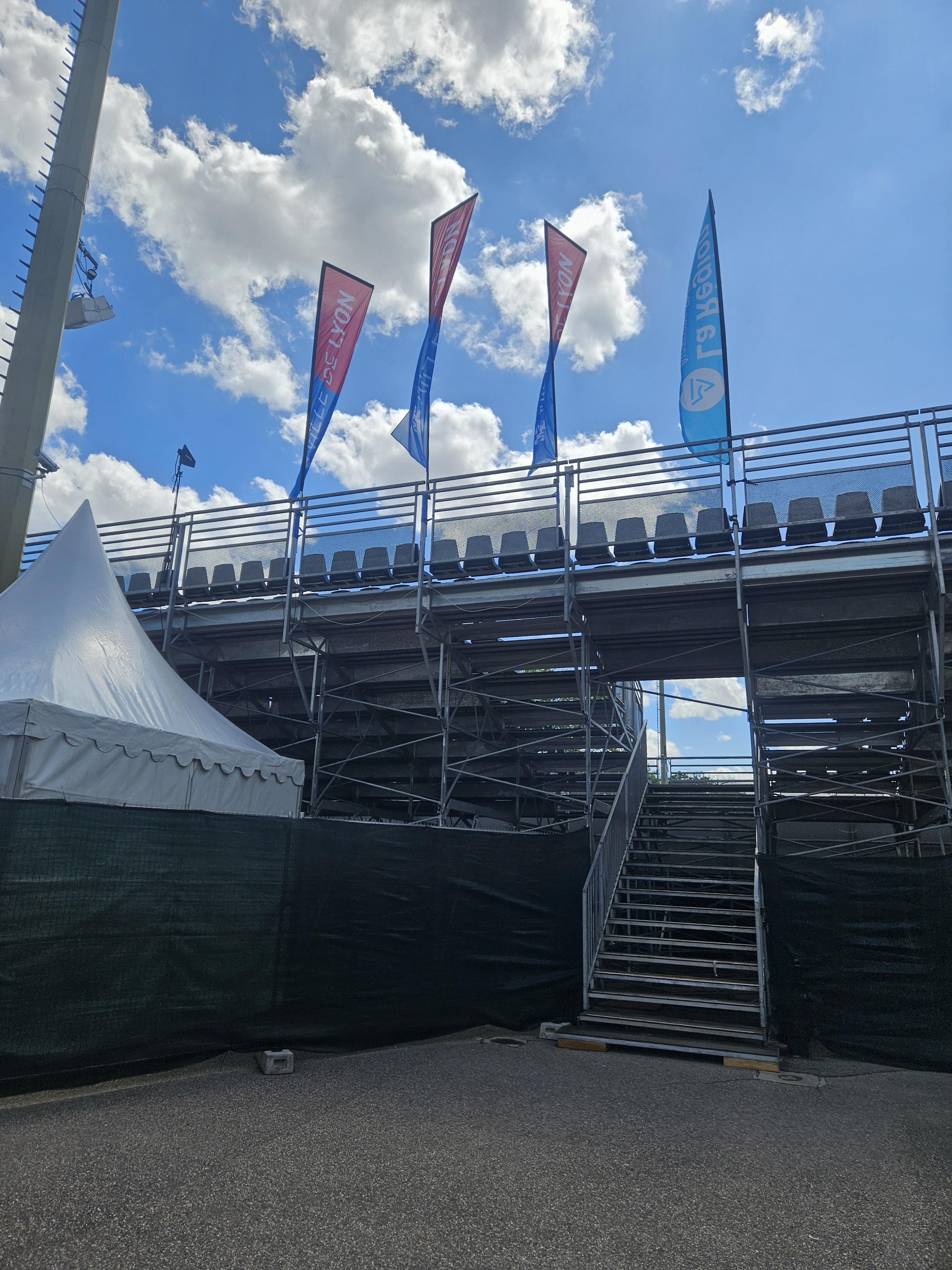 open parc - tribunes