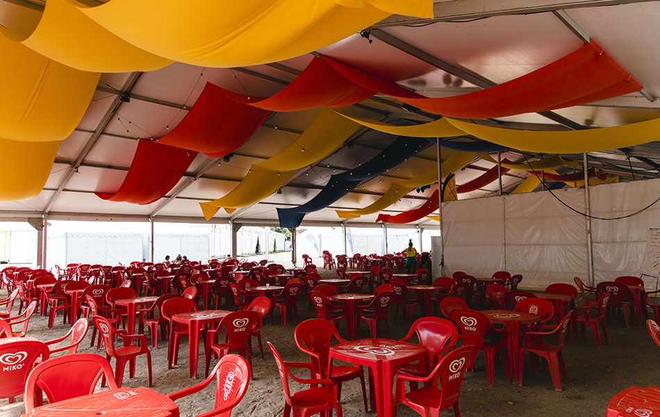 Rassemblement pèlerins Paray le monial intérieur