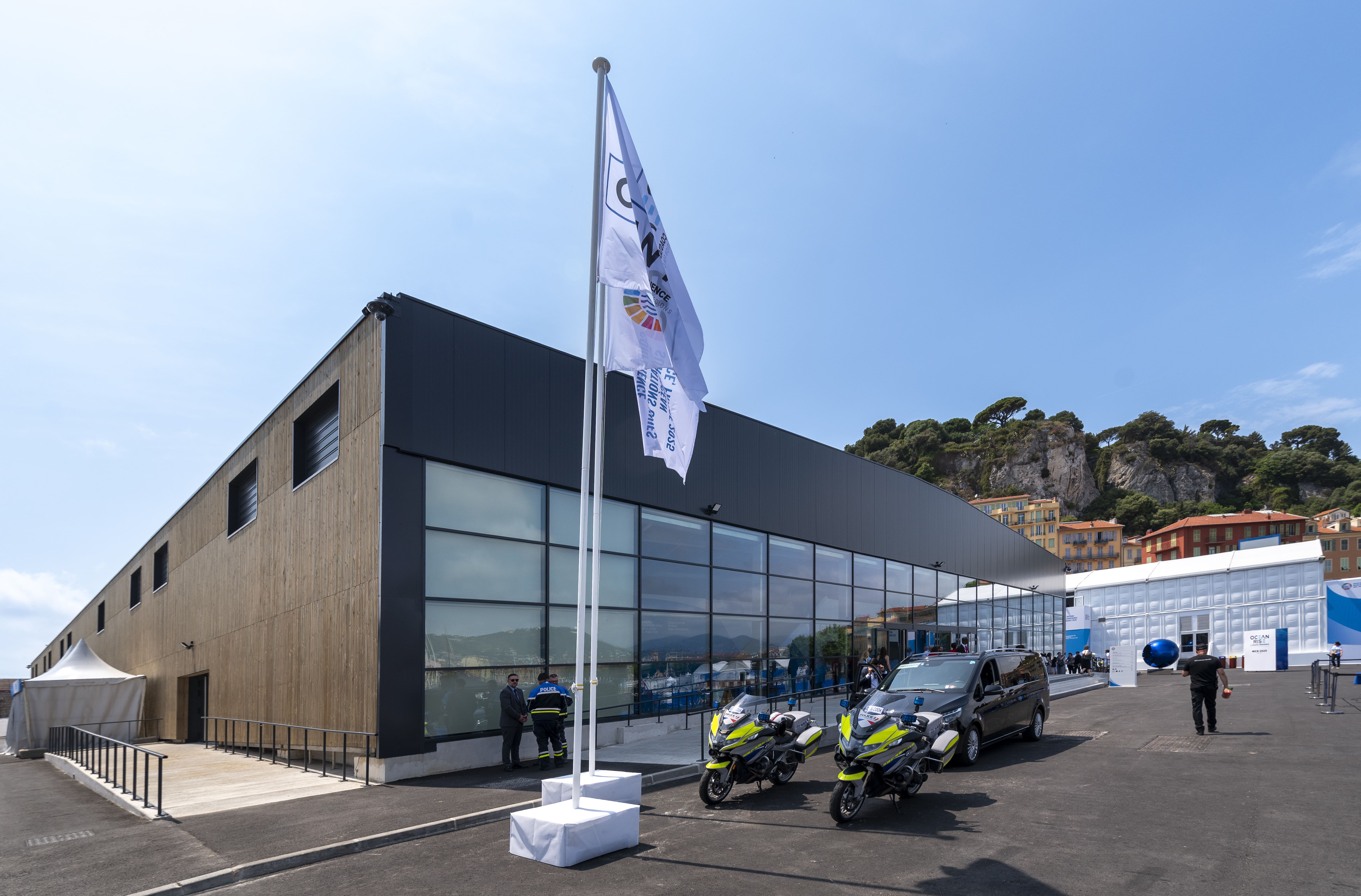 Structure temporaire pour hall d'exposition
