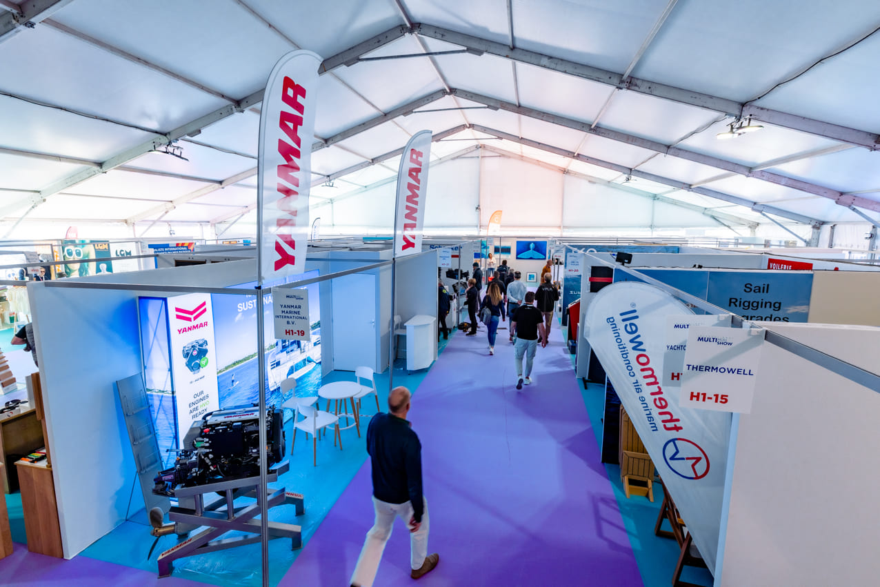 Structure bipente pour salon professionnel