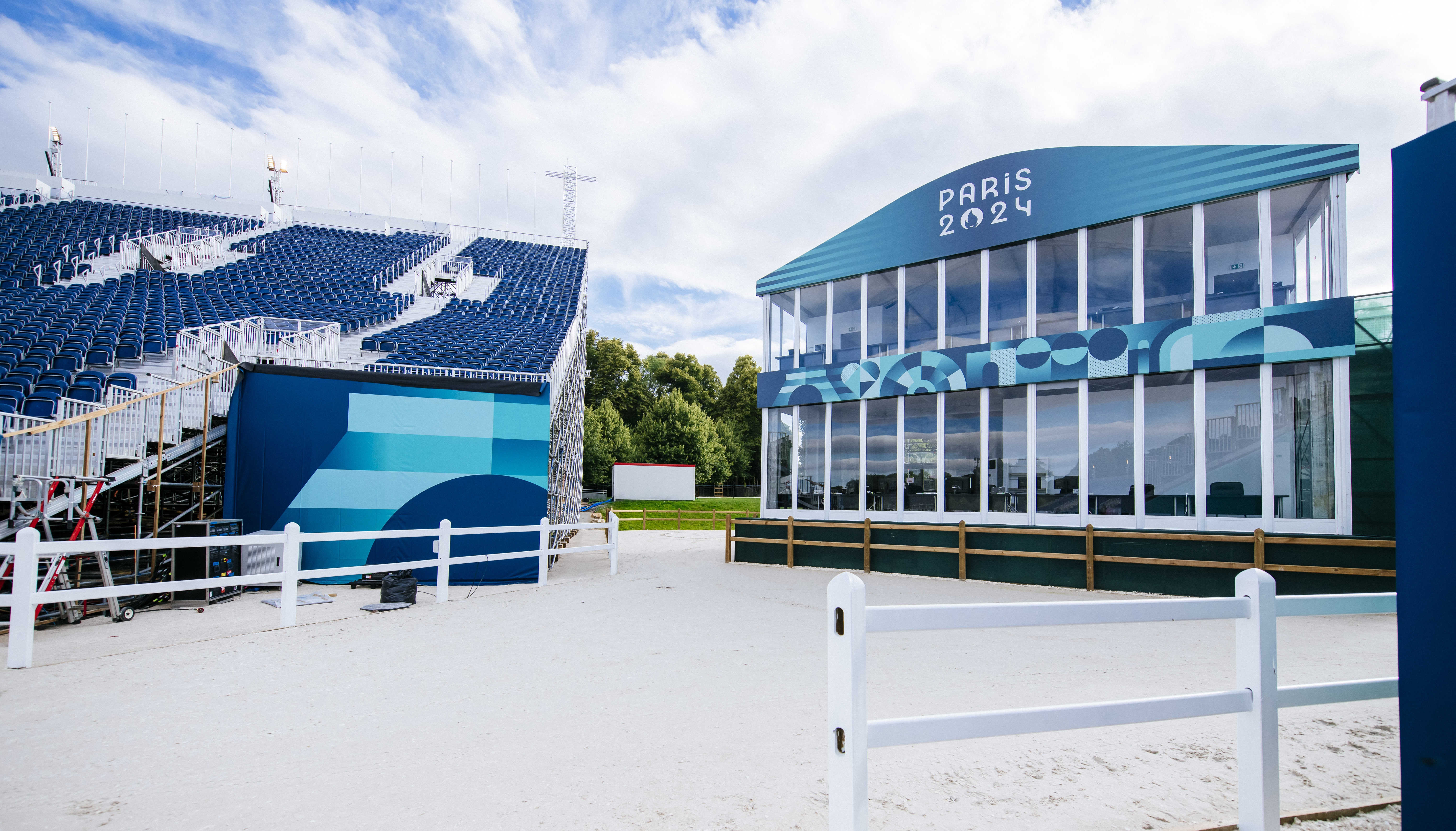 Equita loges
