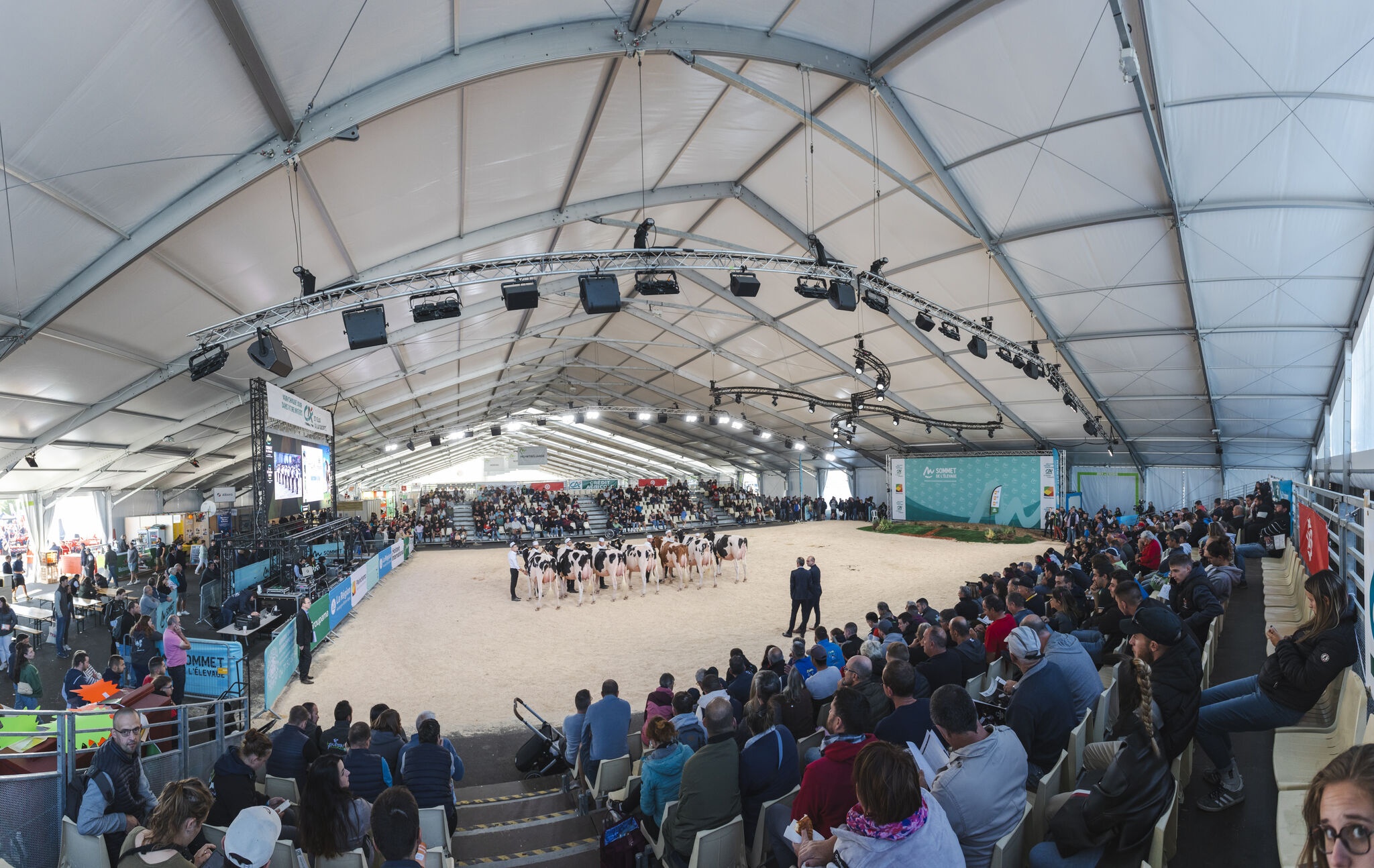 Structure grand volume pour foire et salon