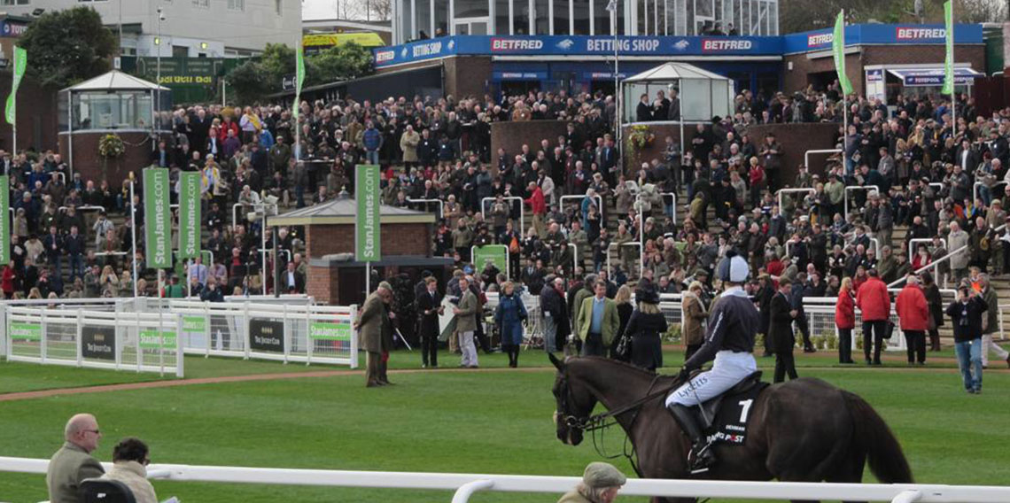 Cheltenham Festival - Installation de structures temporaires